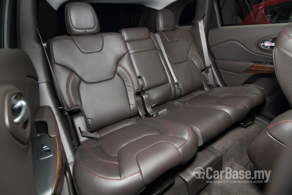Jeep Cherokee KL (2014) Interior