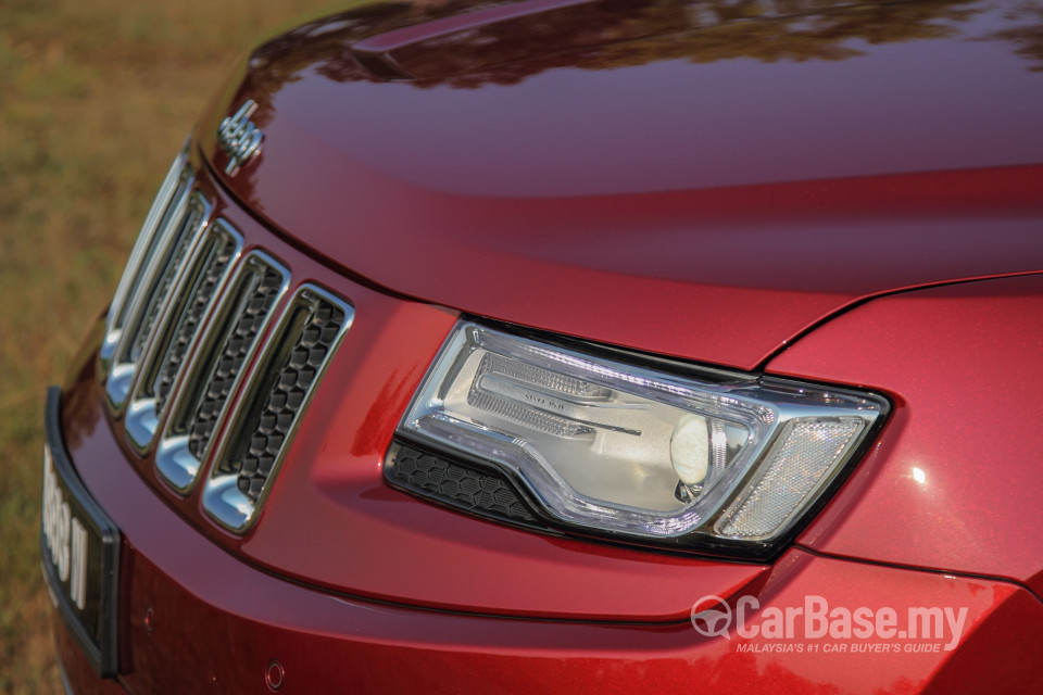 Jeep Grand Cherokee WK2 (2014) Exterior