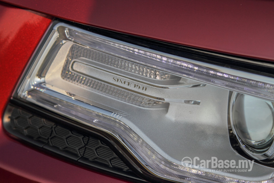 Jeep Grand Cherokee WK2 (2014) Exterior