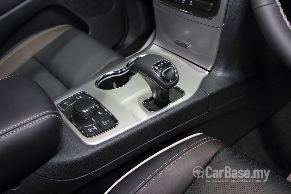 Jeep Grand Cherokee WK2 (2014) Interior