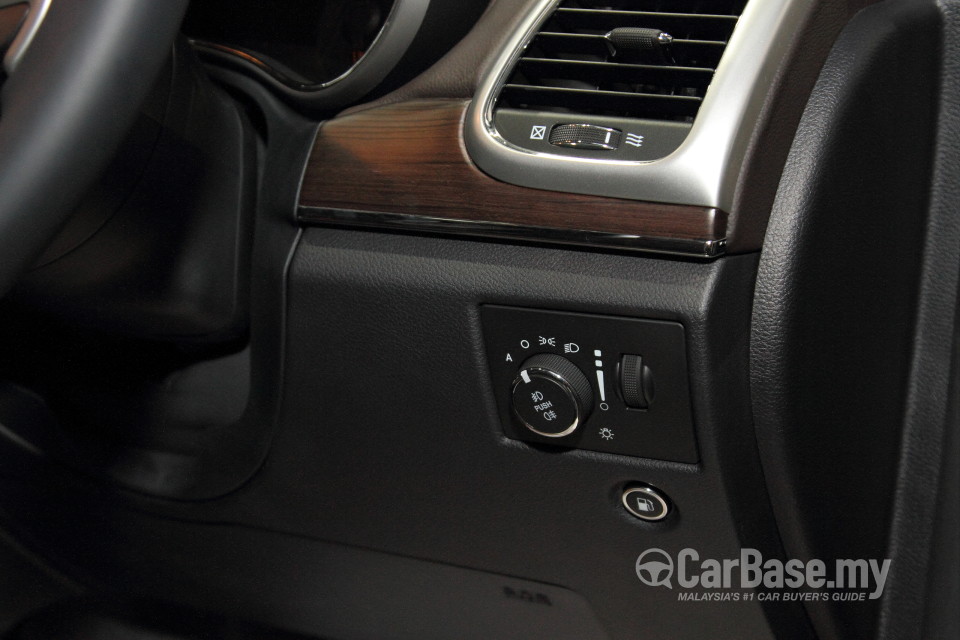 Jeep Grand Cherokee WK2 (2014) Interior