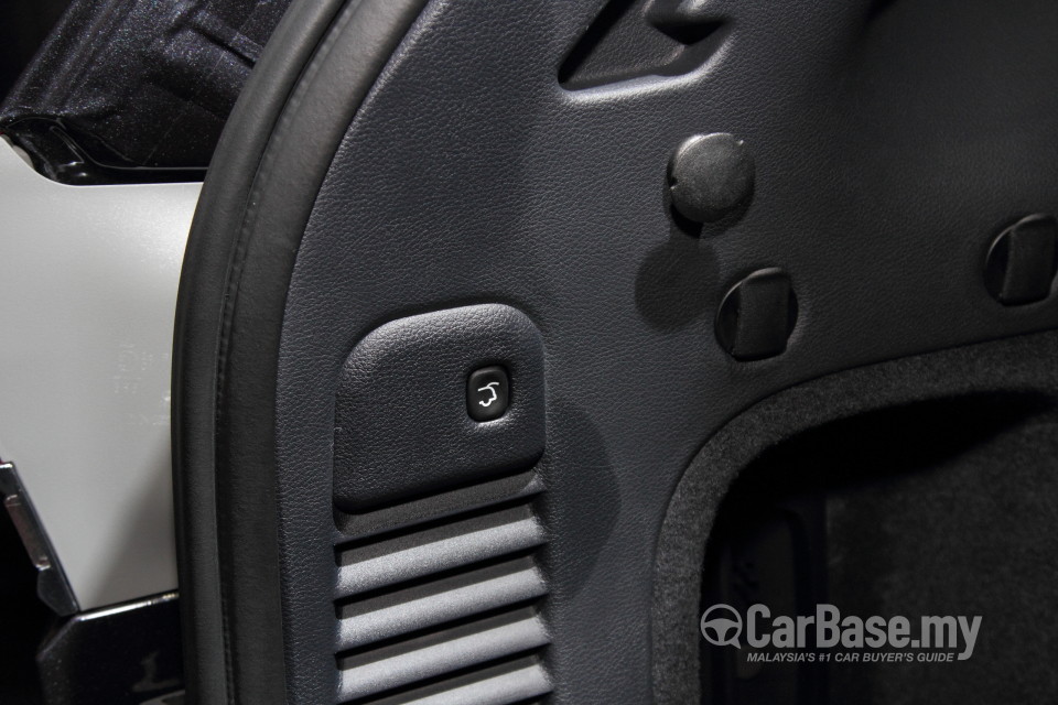 Jeep Grand Cherokee WK2 (2014) Interior