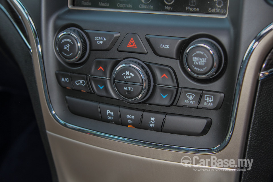 Jeep Grand Cherokee WK2 (2014) Interior