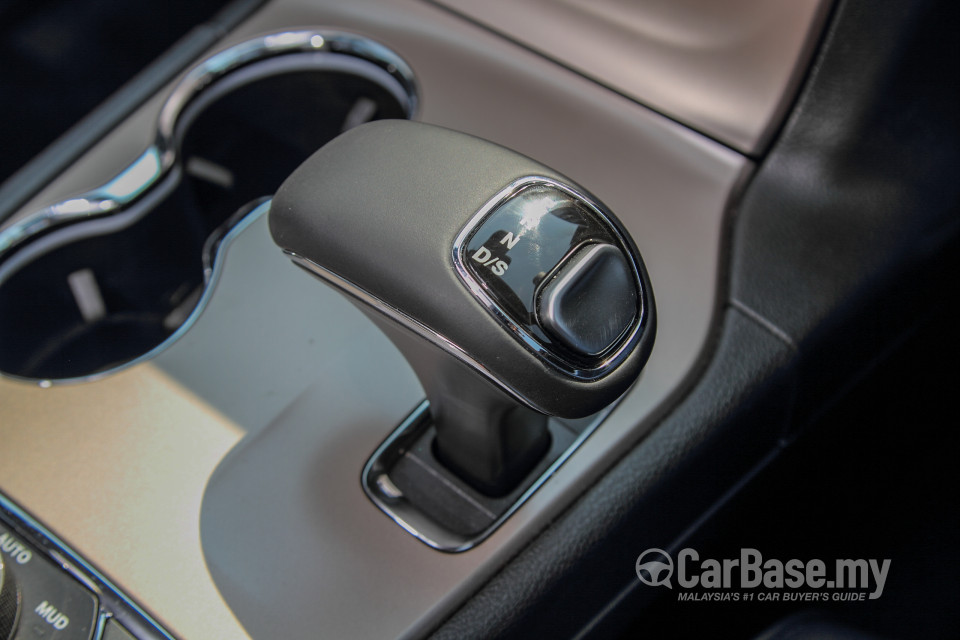 Jeep Grand Cherokee WK2 (2014) Interior