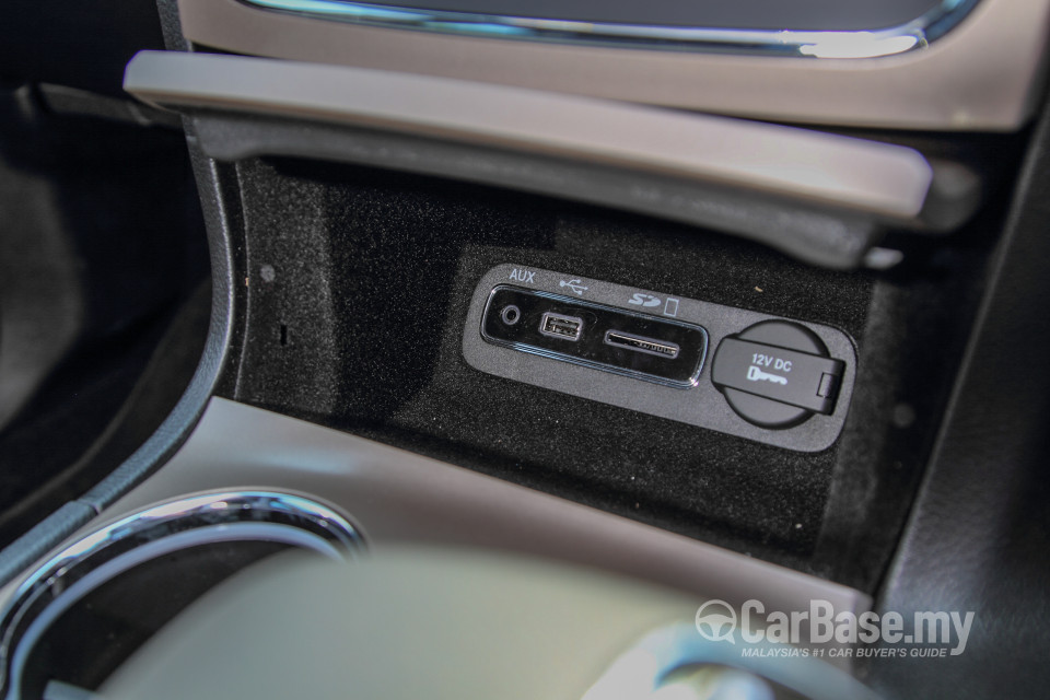 Jeep Grand Cherokee WK2 (2014) Interior