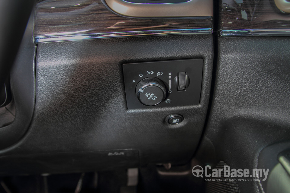 Jeep Grand Cherokee WK2 (2014) Interior