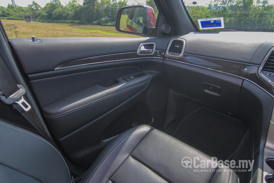 Jeep Grand Cherokee WK2 (2014) Interior