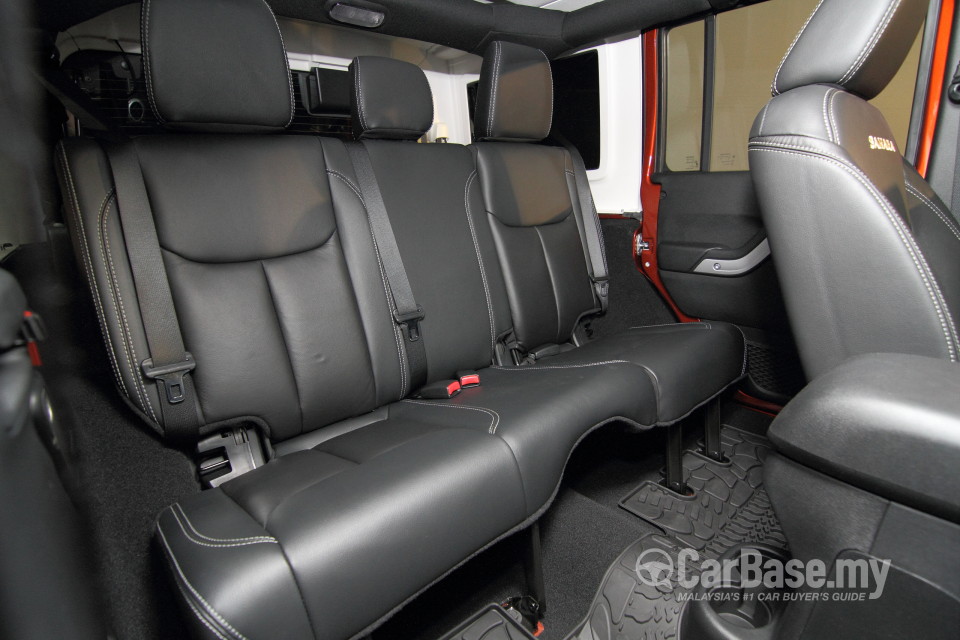 Jeep Wrangler JK (2014) Interior