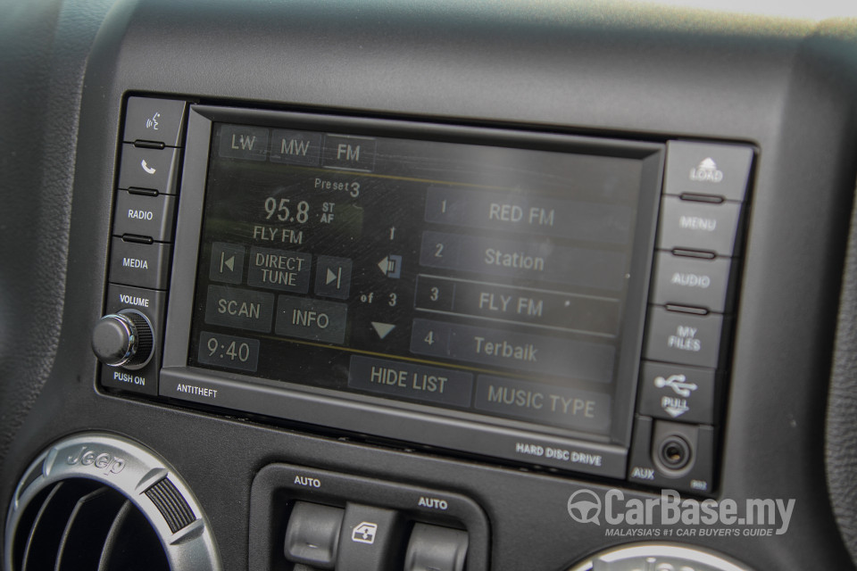 Jeep Wrangler JK (2014) Interior