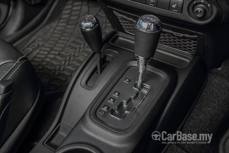 Jeep Wrangler JK (2014) Interior