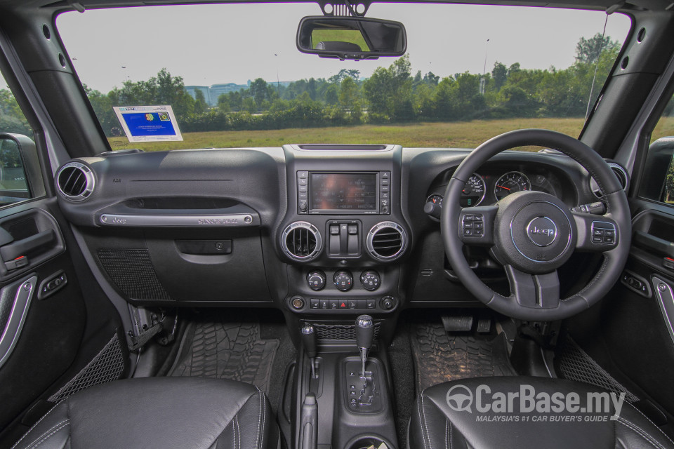Jeep Wrangler JK (2014) Interior