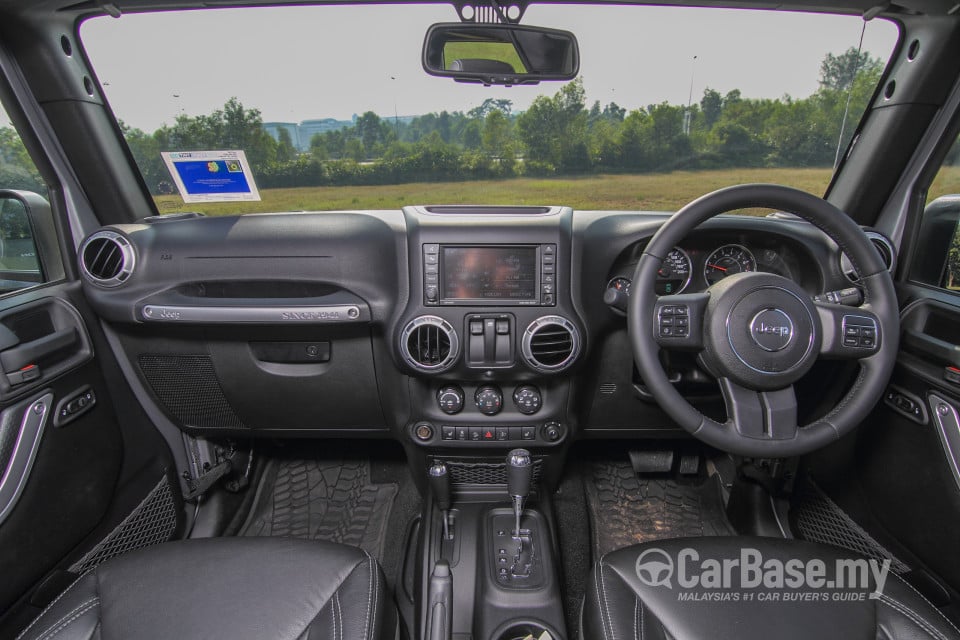 Jeep Wrangler JK (2014) Interior