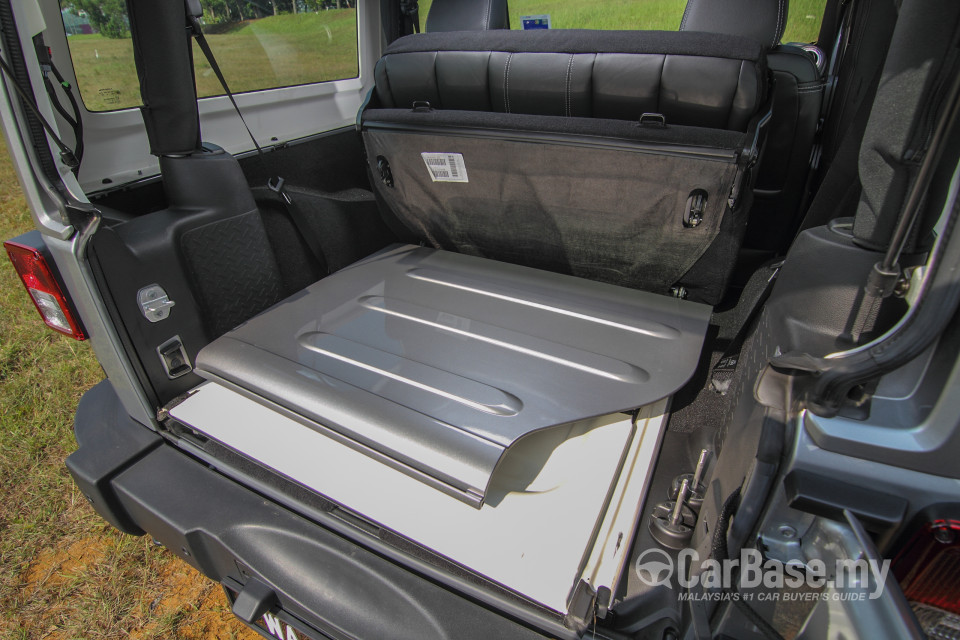Jeep Wrangler JK (2014) Interior