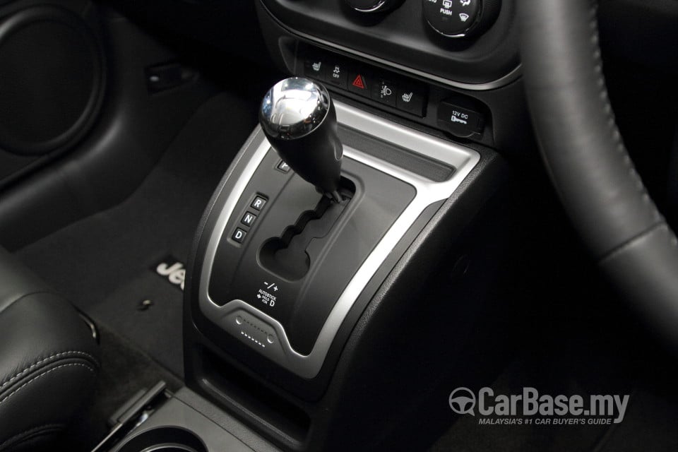 Jeep Compass MK  (2014) Interior