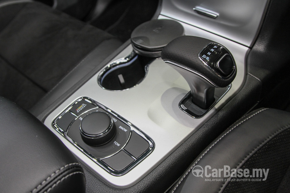 Jeep Grand Cherokee SRT WK2 SRT (2015) Interior