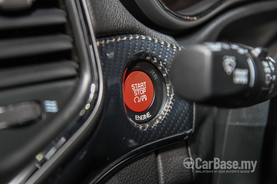Jeep Grand Cherokee SRT WK2 SRT (2015) Interior