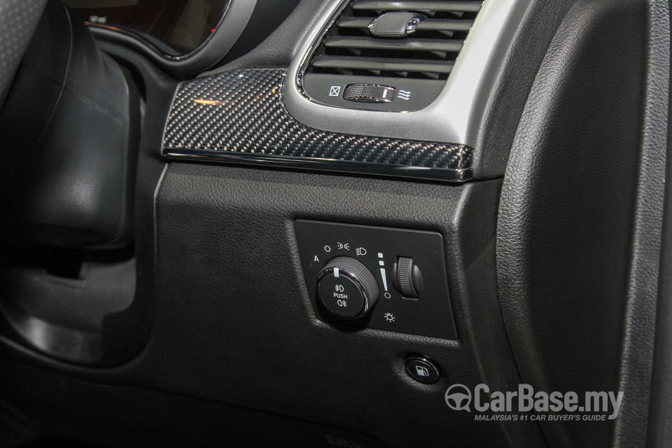 Jeep Grand Cherokee SRT WK2 SRT (2015) Interior
