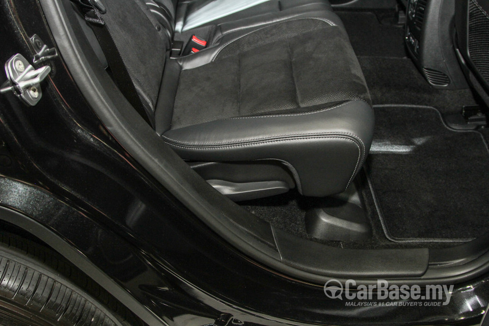 Jeep Grand Cherokee SRT WK2 SRT (2015) Interior