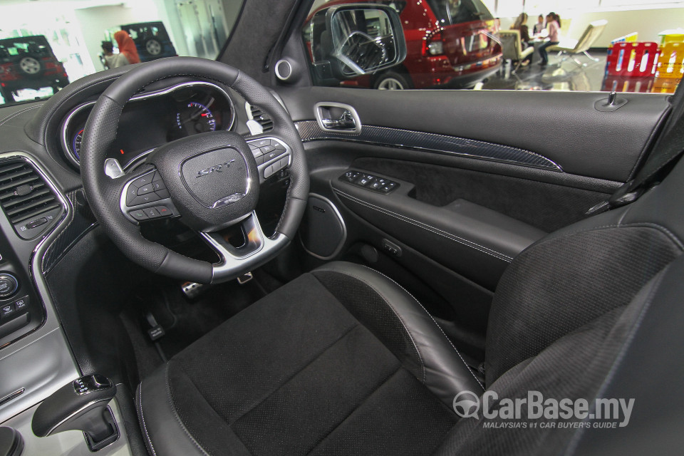 Jeep Grand Cherokee SRT WK2 SRT (2015) Interior