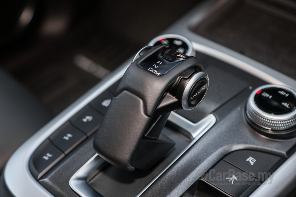 GWM Tank 300 Mk1 (2024) Interior
