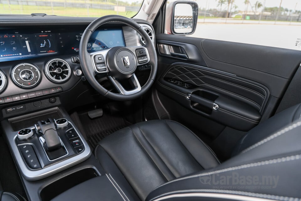 GWM Tank 300 Mk1 (2024) Interior