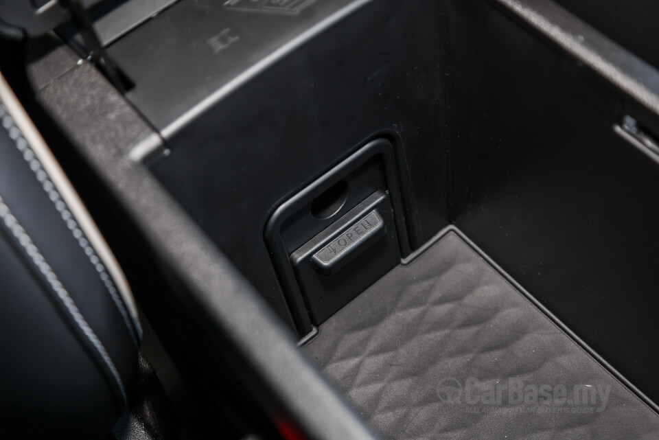 GWM Tank 300 Mk1 (2024) Interior