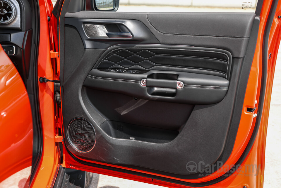 GWM Tank 300 Mk1 (2024) Interior