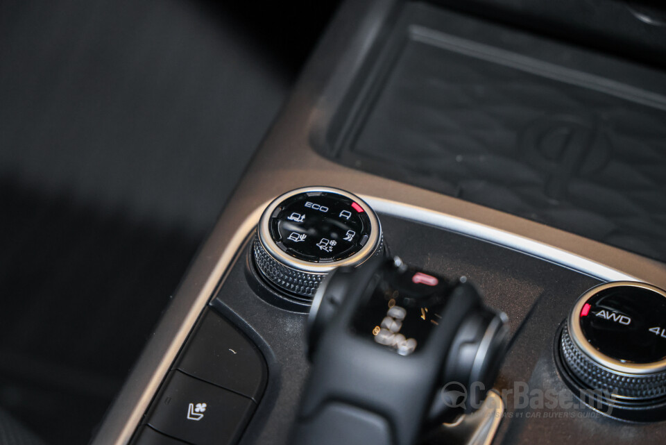 GWM Tank 300 Mk1 (2024) Interior