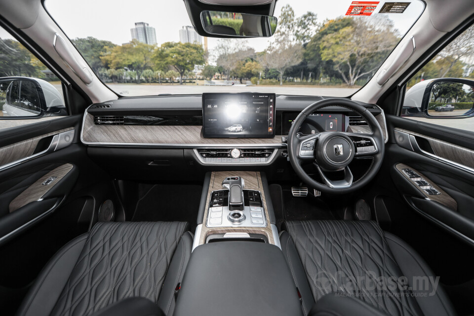 GWM Tank 500 P03 (2025) Interior