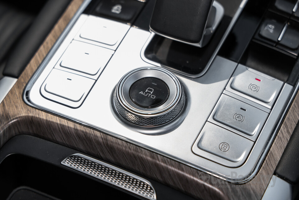 GWM Tank 500 P03 (2025) Interior