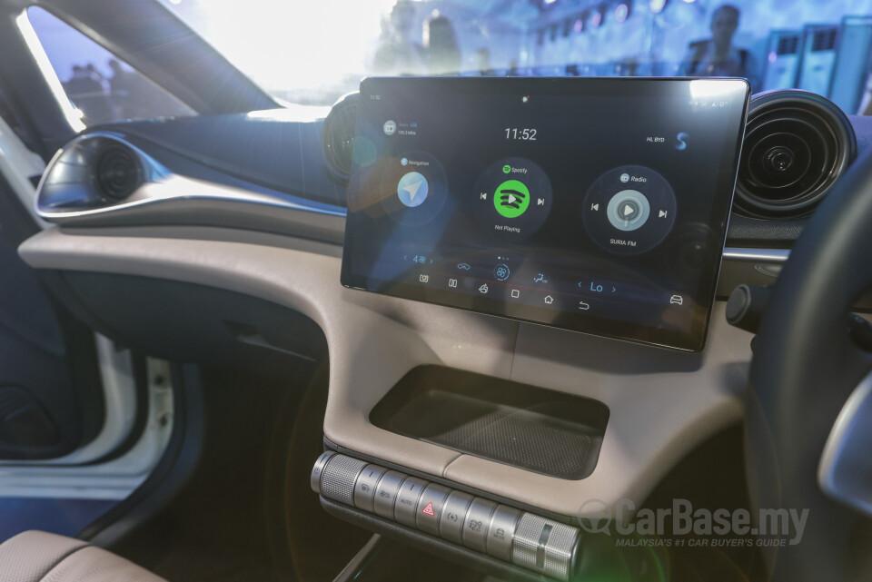 BYD Dolphin Mk1 (2023) Interior