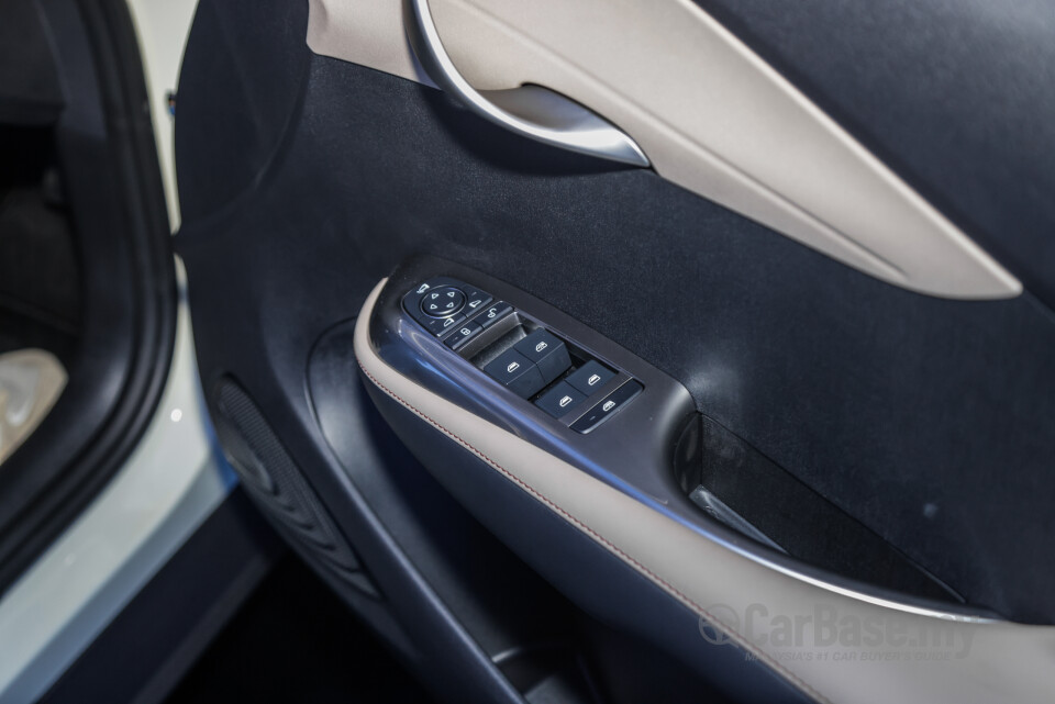 BYD Dolphin Mk1 (2023) Interior
