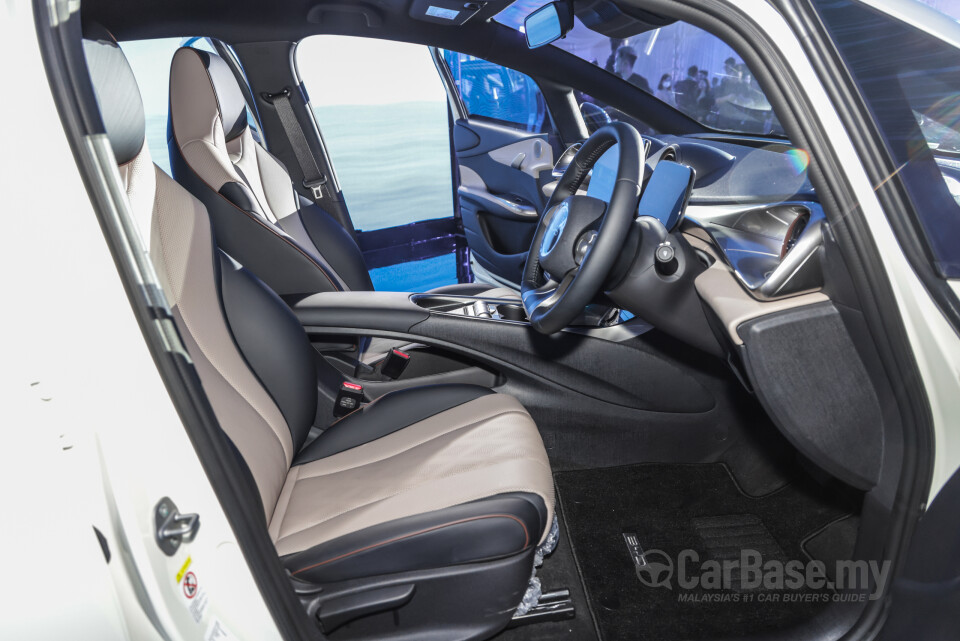 BYD Dolphin Mk1 (2023) Interior