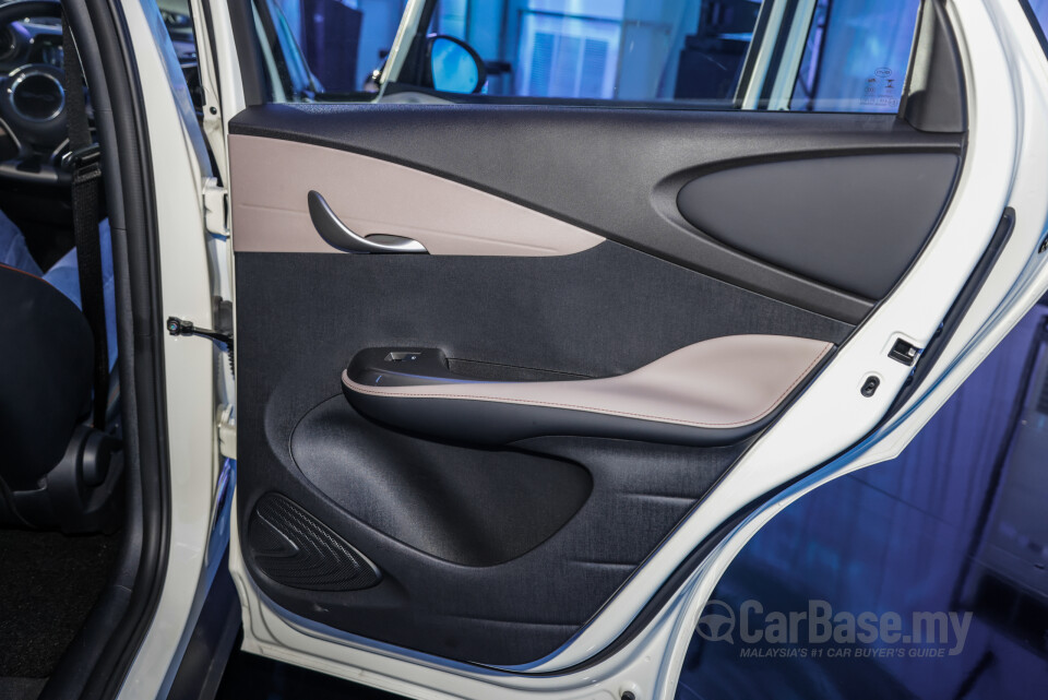 BYD Dolphin Mk1 (2023) Interior