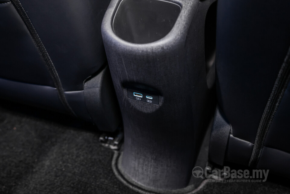 BYD Dolphin Mk1 (2023) Interior