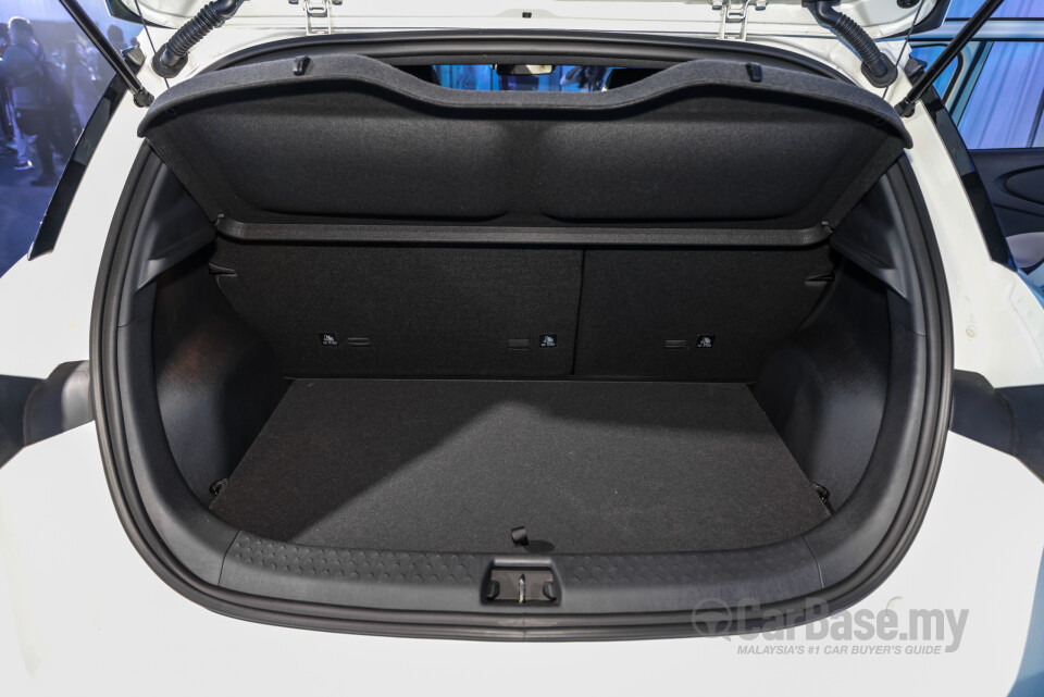 BYD Dolphin Mk1 (2023) Interior