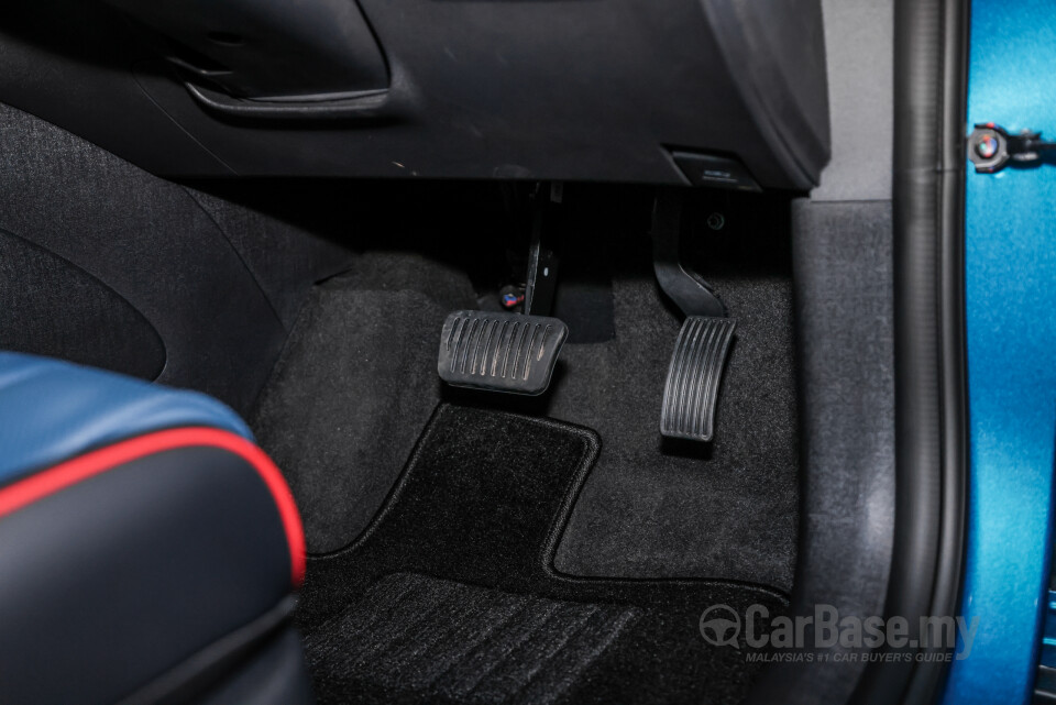 BYD Dolphin Mk1 (2023) Interior