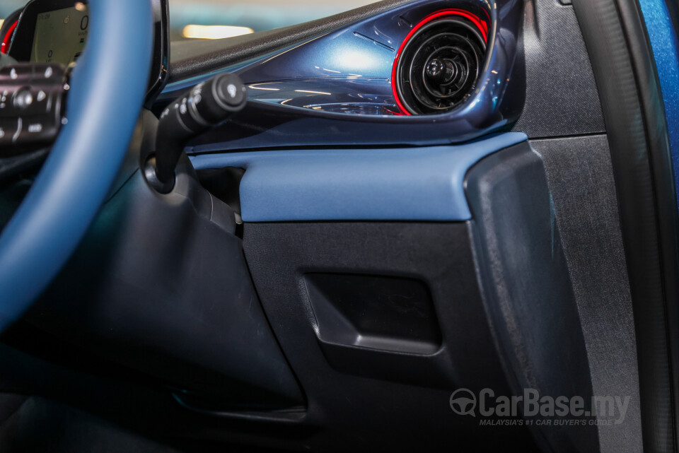 BYD Dolphin Mk1 (2023) Interior