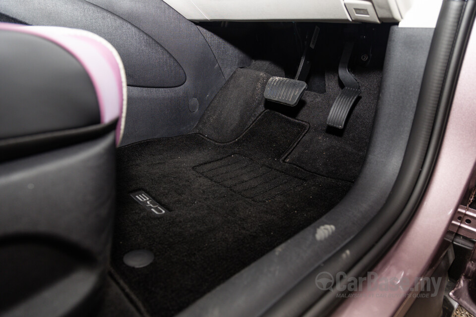 BYD Dolphin Mk1 (2023) Interior