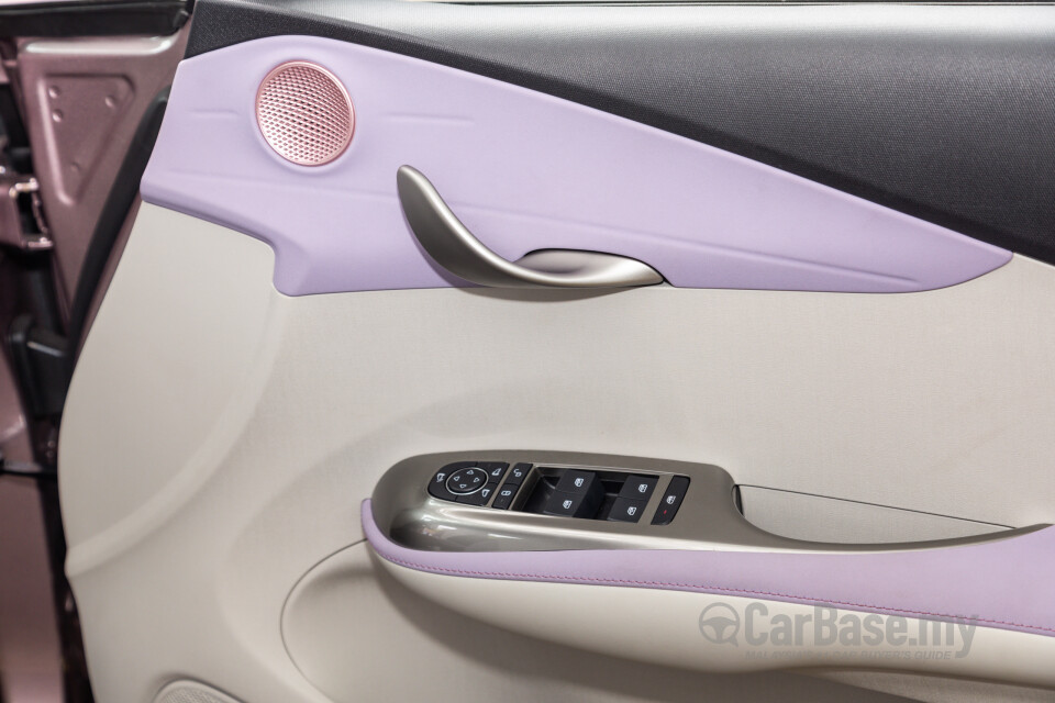 BYD Dolphin Mk1 (2023) Interior