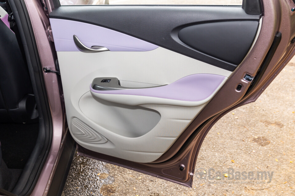 BYD Dolphin Mk1 (2023) Interior