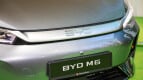 BYD M6 Exterior photo
