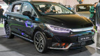 BYD M6 Exterior photo