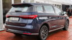 BYD M6 Exterior photo