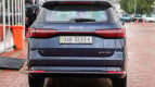 BYD M6 Exterior photo