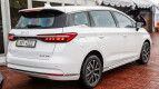 BYD M6 Exterior photo