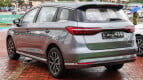 BYD M6 Exterior photo