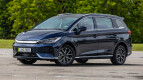 BYD M6 Exterior photo