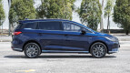 BYD M6 Exterior photo