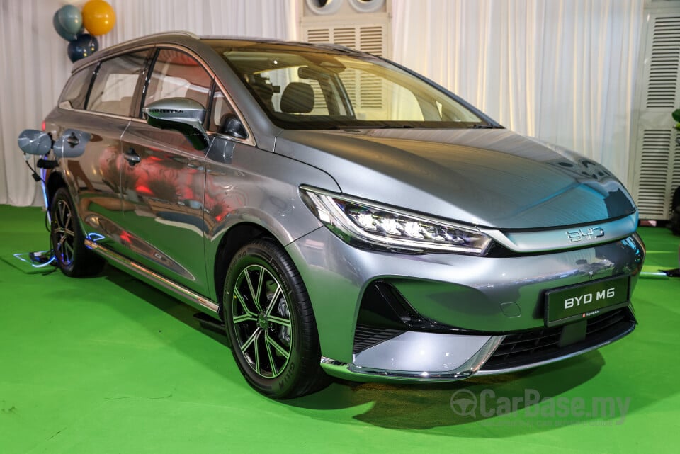 BYD M6 Mk2 Facelift (2024) Exterior